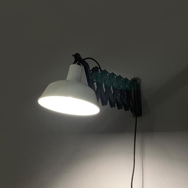 Metal Mid-Century Modern Italian Pantograph Wall Lamps with White Metal Diffuser, 1960s, Set of 2 For Sale - Image 7 of 18