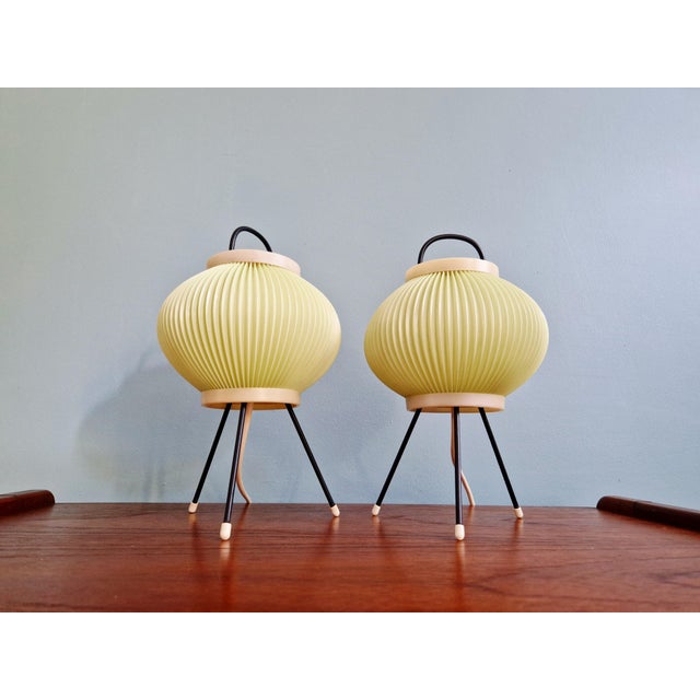 Tripod Lamps in Pale Green Pleated Celluloid, 1960s, Set of 2 For Sale - Image 6 of 18
