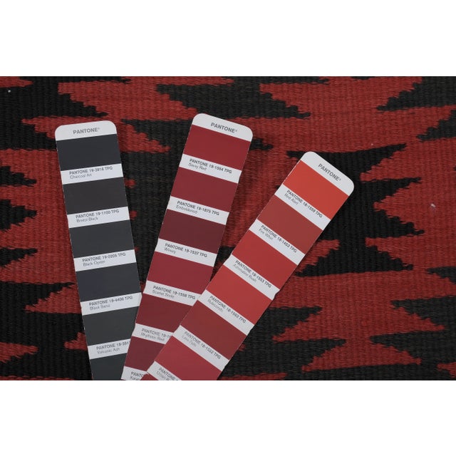 Turkish Geometric Kilim Rug 5'1'' X 6'9'' For Sale - Image 10 of 10