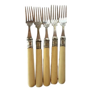 Early 20th Century English Sheffield Epns A1 Silverplate Five Forks Floral Design - Set of 5 For Sale