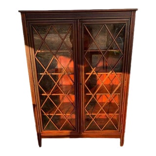 Early 20th Century Antique English Edwardian Style 2 Door Inlaid Bookcase For Sale