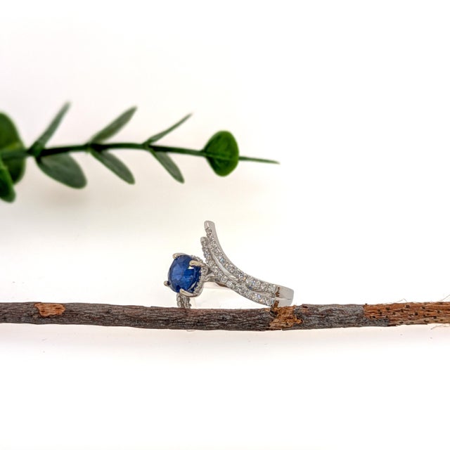 2 Carat Ceylon Sapphire Ring With Natural Diamonds in Solid 14k Gold, Size 6.75 For Sale - Image 4 of 6