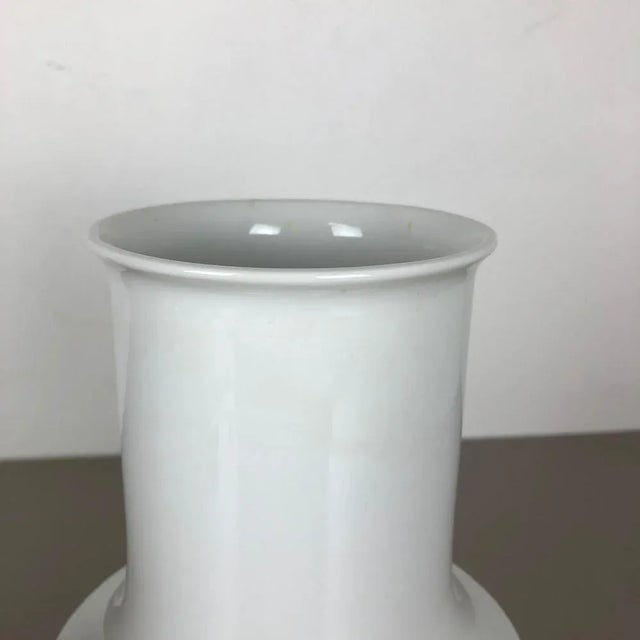 Op Art Porcelain Vases by Richard Scharrer for Thomas, Germany, 1970s, Set of 3 For Sale - Image 14 of 16