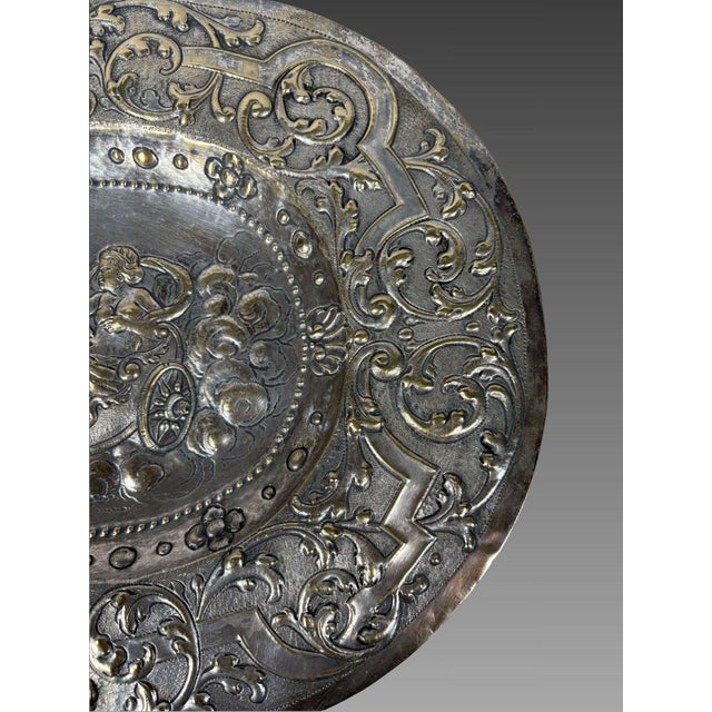 Renaissance 17th-century silvered bronze offering dish depicting Venus' chariot drawn by Cupid. For Sale - Image 3 of 4