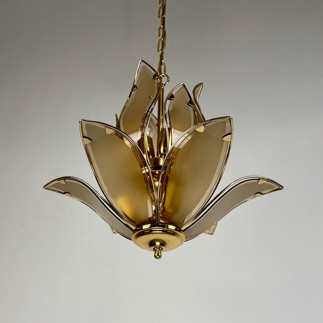 1980s Vintage Lotus Chandelier in Brass and Brown Smoked Beveled Glass, Italy, 1980s For Sale - Image 5 of 9