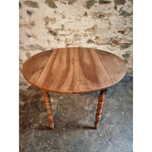 Brown Antique French Round Walnut Drop-Leaf Dining Table, 1890s For Sale - Image 8 of 16