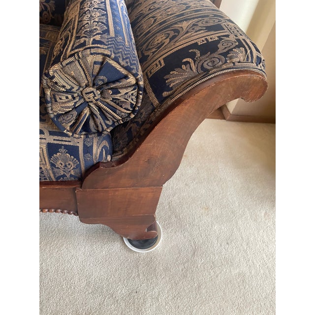 Mid 19th Century French Empire / Restauration-Inspired Vintage Settee For Sale - Image 5 of 6