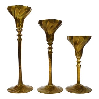 Mid 20th Century Brass Swirl Design Candlestick Candle Holders - Set of 3 For Sale