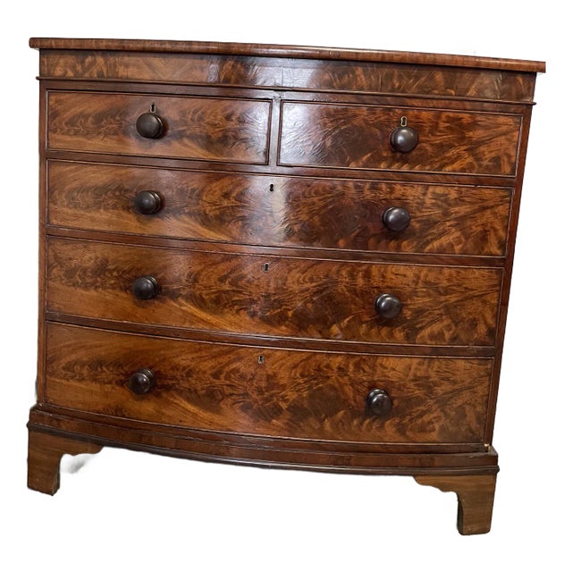 Early 19th Century Mahogany Bowfront Dresser/Chest For Sale