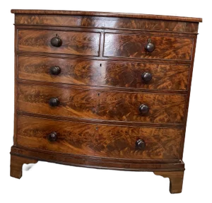 Early 19th Century Mahogany Bowfront Dresser/Chest