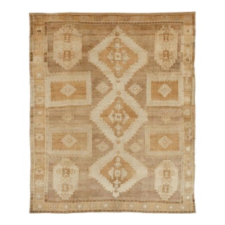 Galerie Shabab Collection Mid-20th Century Turkish Anatolian Room Size Carpet For Sale
