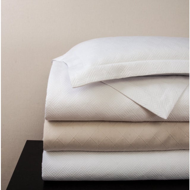 White Paloma Queen Cotton Coverlet Set, White, 3 Pieces For Sale - Image 8 of 8