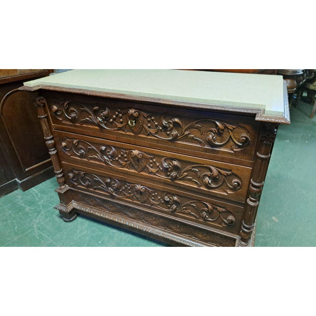 EARLY TWENTIETH CENTURY (1900 - 1940) French Renaissance chest of drawers, Guinanad-Leglas factory in Nantes, produced in...