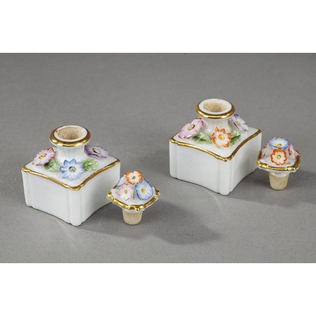 Restoration Period Sewing Box in Rosewood Veneer, Gold and Silver, 1830s For Sale - Image 6 of 15