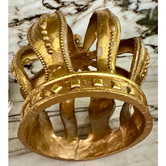 Vintage stunning gold finish resin crown.