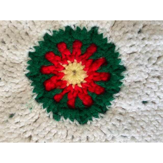 Hand-Crocheted Ivory Floral Poinsettia Bedspread For Sale - Image 11 of 12