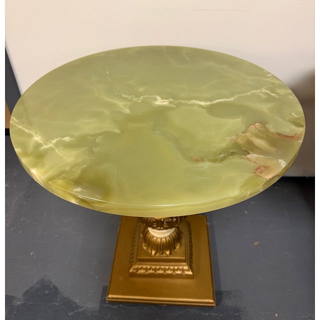Gemstone 1970s Pair of Vintage Onyx Top Gilt Artichoke Pedestal Side Tables Mid Century For Sale - Image 7 of 11