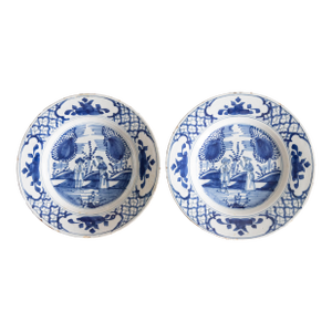 Rare 18th Century Chinoiserie Dutch Delft Faience Plates With Figures - A Pair