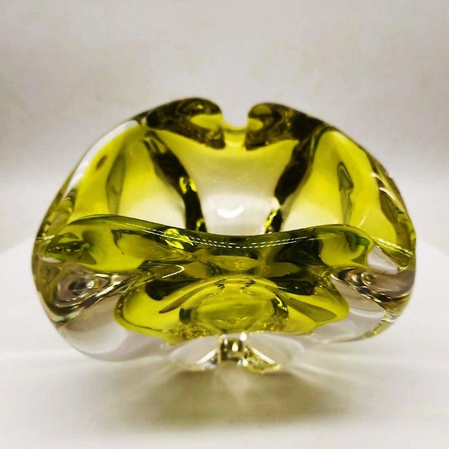 Glass Large Triangular Ashtray or Catch-All in Murano Glass, Italy, 1950s For Sale - Image 7 of 13