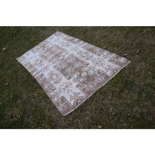 Dsitressed Vintage Turkish Rug 44.1"x74.8" / Hand woven with high quality pure wool Excellent condition From TURKEY Works...