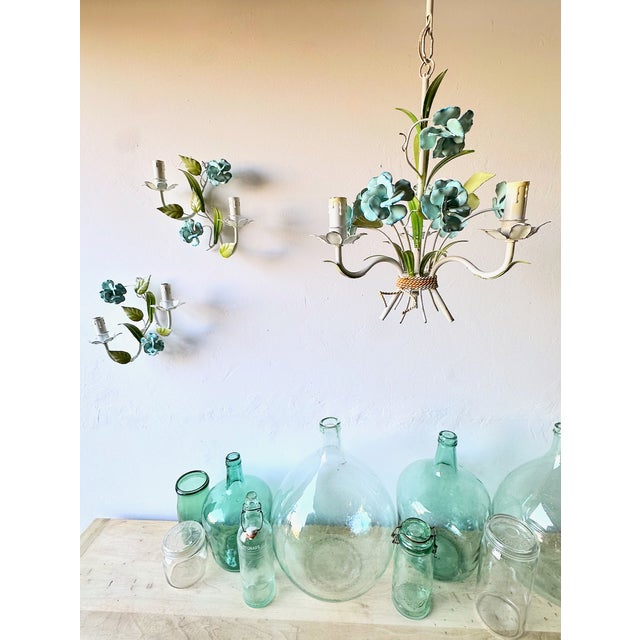 Italian Hand-Painted Tole Floral Chandelier with Matching Wall Sconces, 1960s, Set of 3 For Sale - Image 17 of 18