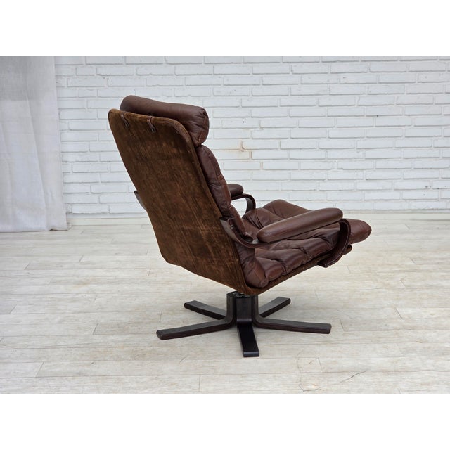 Danish Swivel Armchair in Brown Furniture Leather from Georg Thams, 1970s For Sale - Image 11 of 18