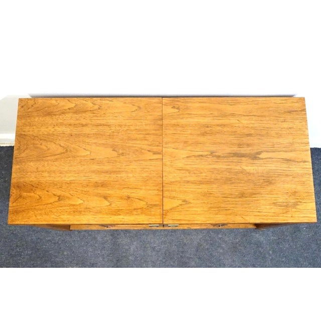 Brown Thomasville Furniture Sundance Collection Contemporary Mediterranean 84" Flip-Top Server Buffet 42821-510 For Sale - Image 8 of 16