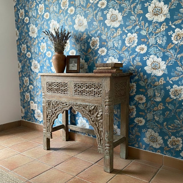 1920s Hand-Carved Lattice Console Table – Ornate Solid Wood Hallway Accent For Sale In Orlando - Image 6 of 6