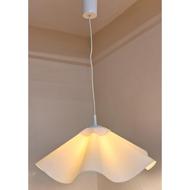 Plastic Vintage Tovaglia Tablecloth Lamp in White Vinyl with Plastic Mount, 1970s For Sale - Image 7 of 7