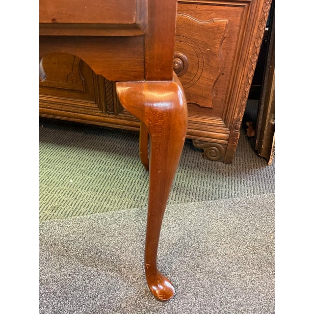 Brown Mid 20th Century Cherry Queen Anne Style Side Glide One Drawer Tea Table For Sale - Image 8 of 12