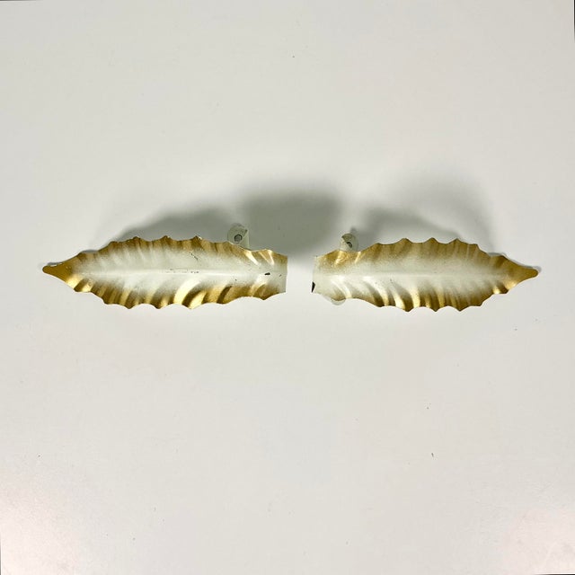 1960s 1950s Vintage Italian Roman Neoclassical Gold Tipped Acanthus Leaf Tole Tiebacks - Set of 3. For Sale - Image 5 of 12
