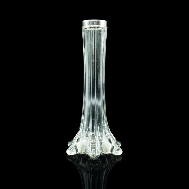 Victorian 1901 Pair of Antique Victorian English Silver Breakfast Stem Vases For Sale - Image 3 of 10