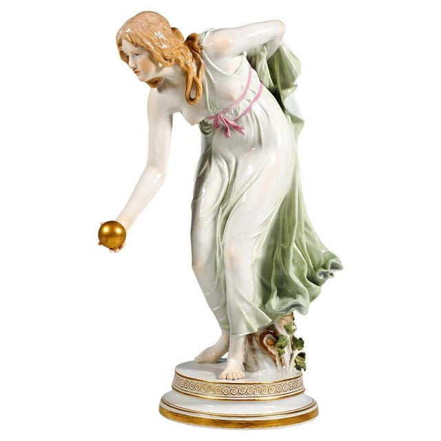 Ceramic Art Nouveau Young Lady Ball Player Figurine attributed to Walter Schott for Meissen, 1900s For Sale - Image 7 of 7