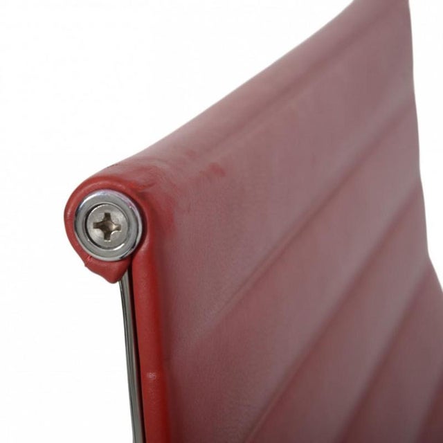 Red EA-109 Chair in Red Leather by Charles and Ray Eames, 2007 For Sale - Image 8 of 18