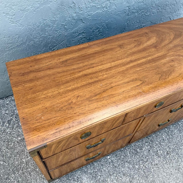 Mid 20th Century Vintage Huntley Campaign Dresser by Thomasville For Sale - Image 5 of 10