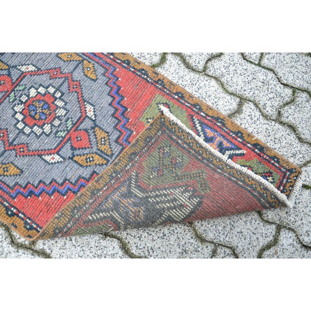 1960s Vintage Oushak Wool Rug For Sale - Image 5 of 6