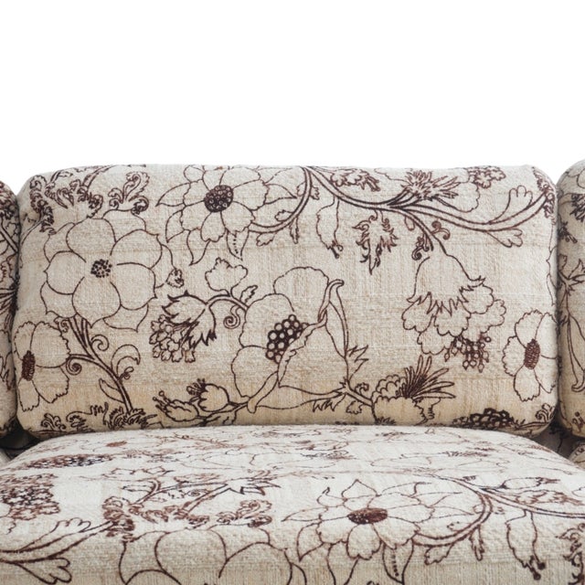 Floral Print Sofa by Carsons, 1970s For Sale In Philadelphia - Image 6 of 8