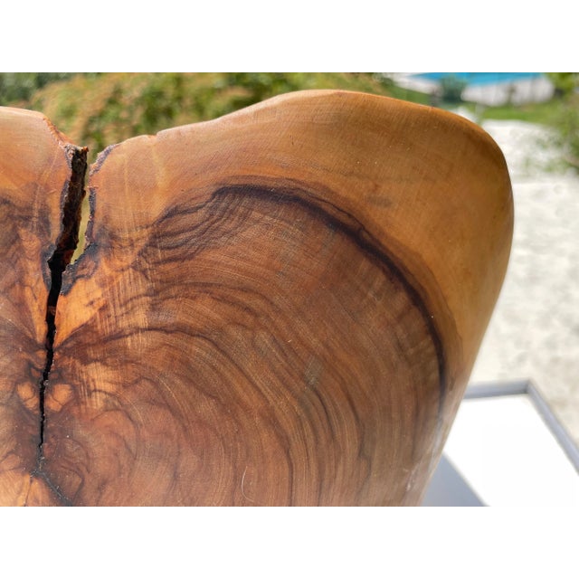 1970s French Riviera Style Brown Bowl in Olive Wood, 1960 For Sale - Image 5 of 7