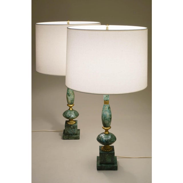 Matching Pair Large Neoclassic Hollywood Regency Modern Green Malachite Marble Urn Style Column Table Lamps 1960's Italy For Sale - Image 9 of 12