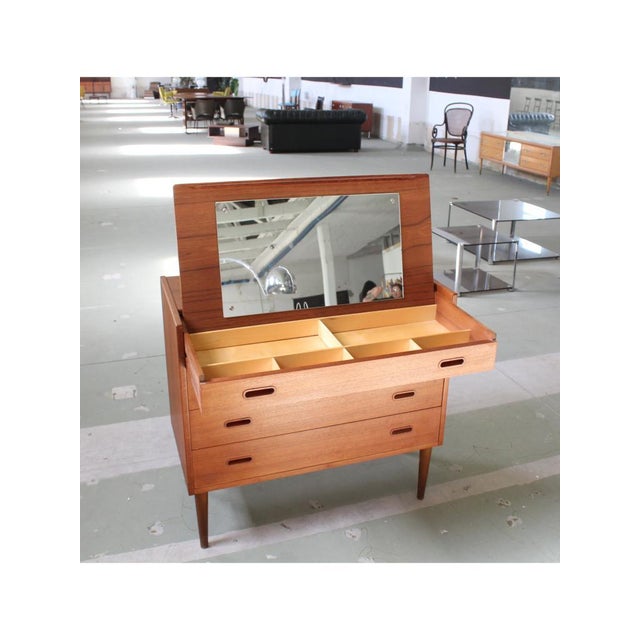 Type Chest of drawers with secretaire Dating 1960-69 Style Scandinavian Origin Denmark Model 4 drawers Conservation status...