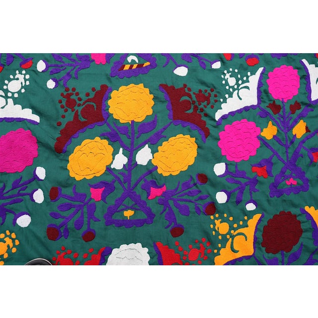 Vintage Hand-Embroidered Suzani Wall Hanging, Uzbekistan, 1920s For Sale - Image 10 of 18