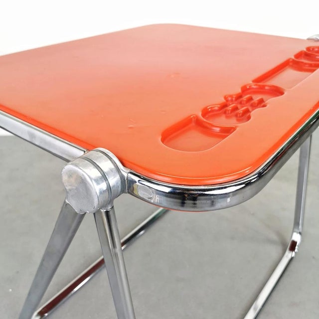 Desk Red Writing Mod. Plato G. Piretti for Anonima Castelli by Giancarlo Piretti, Unkns For Sale - Image 3 of 14