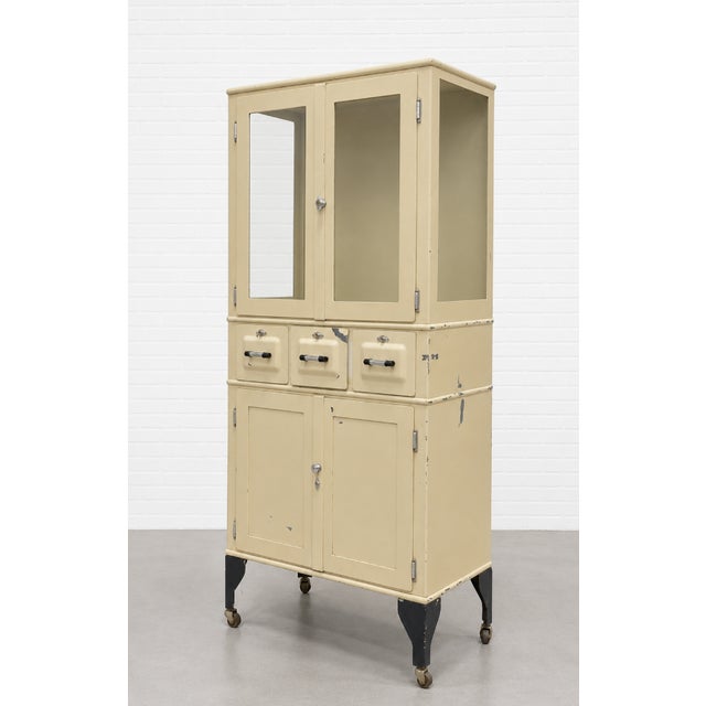 1930s Vintage Art Deco Industrial Metal Medical Cabinet on Casters, C. 1930’s For Sale - Image 5 of 13