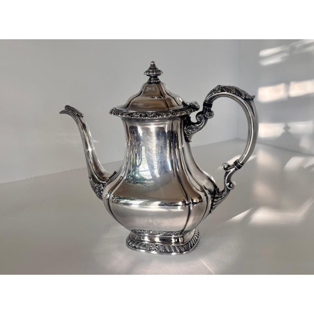 Gorham "Shell & Gadroon" Silverplate 6-Piece Tea & Coffee Service With Footed Tray For Sale - Image 9 of 14