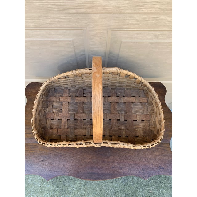 Early 20th Century Antique Early 20th Century American Splint Oak Gathering Basket For Sale - Image 5 of 10