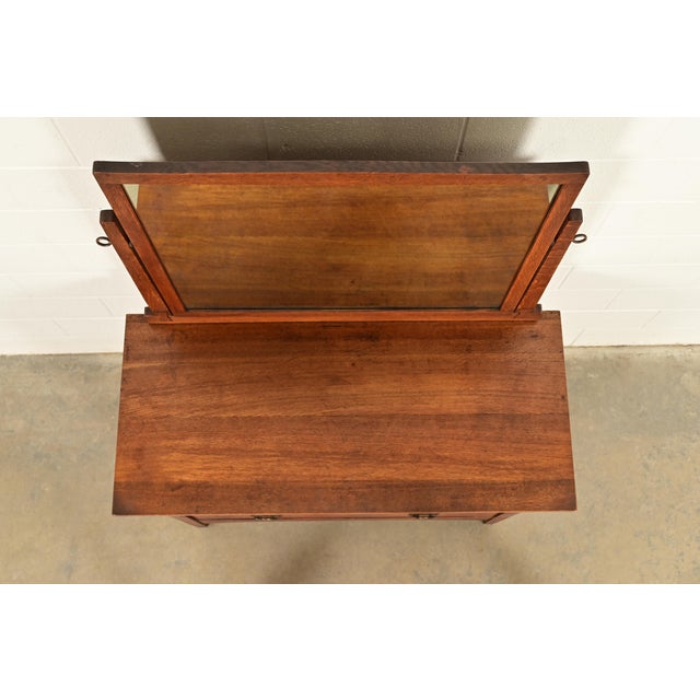 Gustav Stickley Antique Mission Oak Arts & Crafts Dresser With Mirror, Circa 1910 For Sale - Image 13 of 16