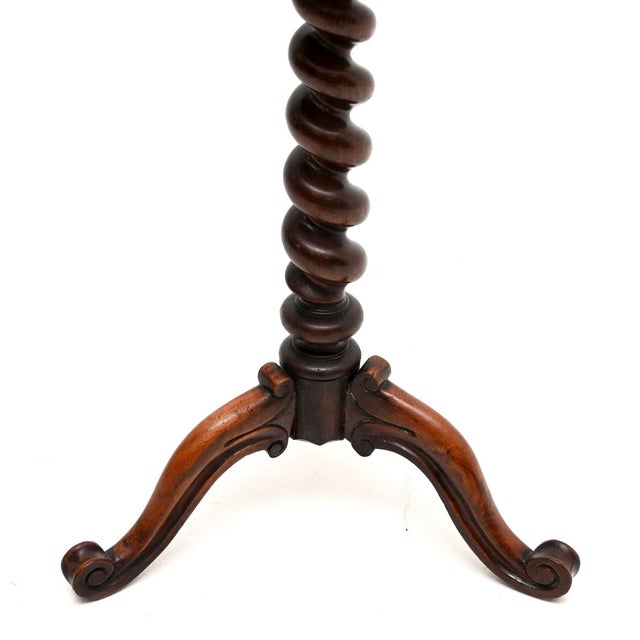 Antique William IV Inlaid Walnut Chess Table, 1830 For Sale - Image 6 of 7