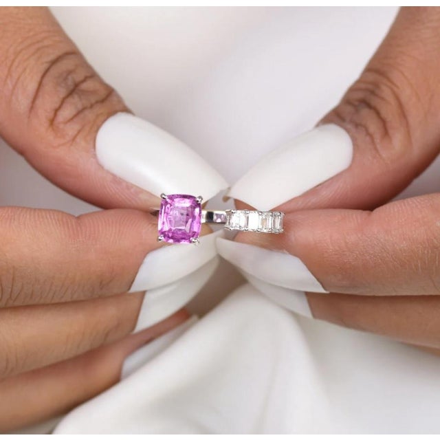 Natural 1.87 cts pink sapphire & 0.55 cts diamond ring in 18k gold For Sale - Image 18 of 18
