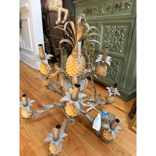 Hollywood Regency Vintage Hollywood Regency 28" 9-Light Pineapple Tole Chandelier For Sale - Image 3 of 7