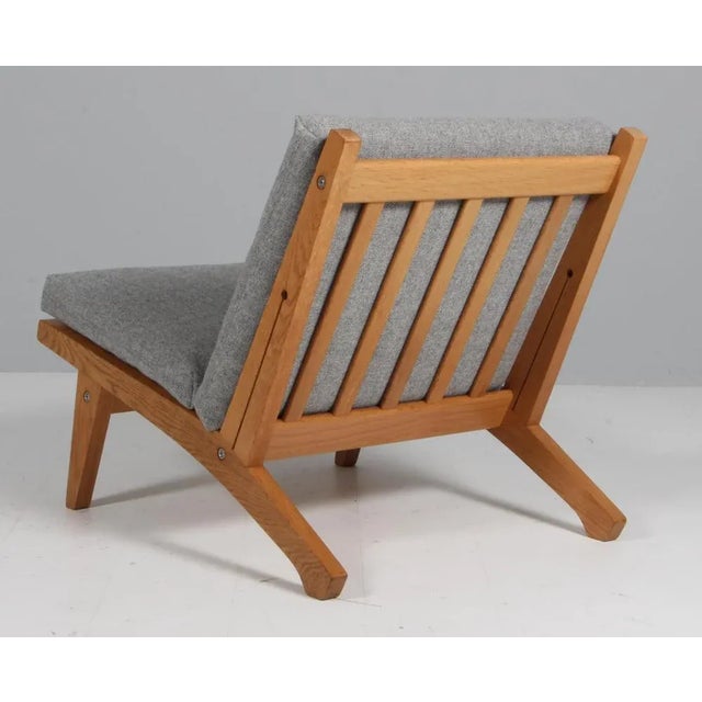 Gray Model Ge-370 Lounge Chair by Hans J. Wegner for Getama, 1960s For Sale - Image 8 of 9